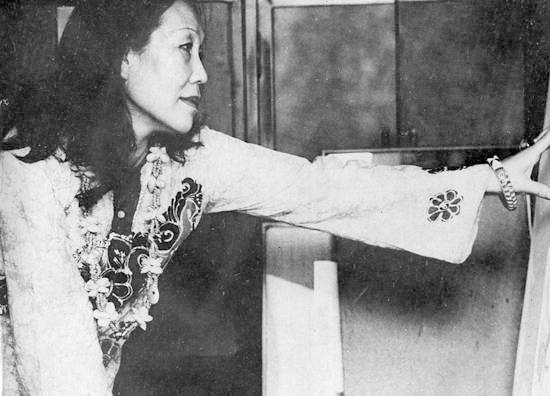 고 천경자 화백 서거 1주기를 맞아 소장품을 전시하는 추모전이 서울시립미술관에서 6월 열릴 예정이다. 사진 = CNB 포토뱅크