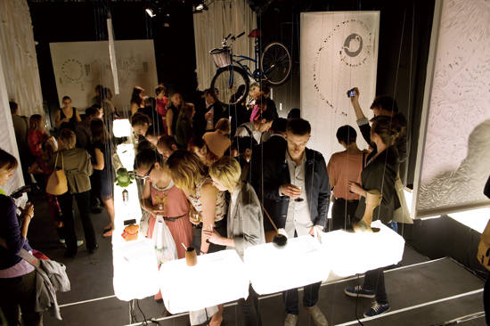 런던에서 열린 ‘실연에 관한 박물관’ 전시 모습. 사진 = 아라리오뮤지엄