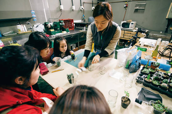 다양한 체험 수업 역시 펼쳐진다. 사진 = 재주도 좋아