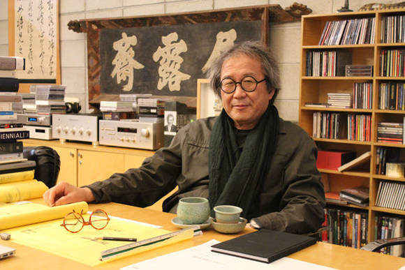 ‘승효상 도큐먼트’ 영문판 출간한 승효상 건축가. (사진=안창현 기자)