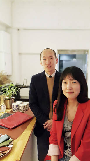 운영자 박기범과 이경희 부부. 사진 = 콜라보마켓