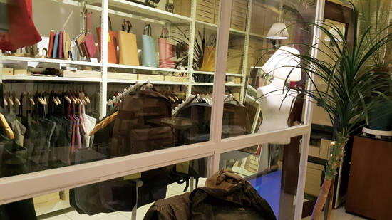 디자인 제품들을 전시한 쇼룸. 사진 = 콜라보마켓