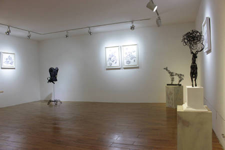 갤러리 에이큐브의 전시 공간. 송용원과 장주리 작가의 작품이 전시돼 있다. (사진=갤러리 에이큐브)