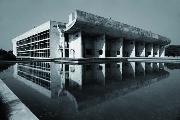 벤 리플리, '찬디가르 국회의사당 전경'. 2008.(사진=국제갤러리)