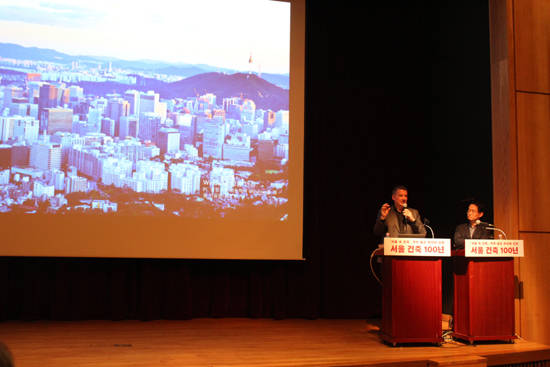 4월 29일 서울역사박물관에서 울프 마이어의 ‘서울 건축 100년’ 강연이 열렸다. (사진=안창현 기자)