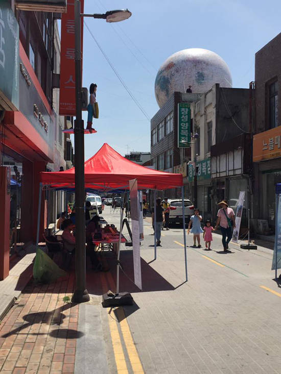 '소유되지 않는 기억'의 설치 모습.(사진=박찬국 페이스북)