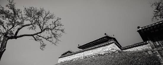 이인미, ‘성주향교’. 디지털 프린트, 43 X 60cm(1/10 ed). 2016.