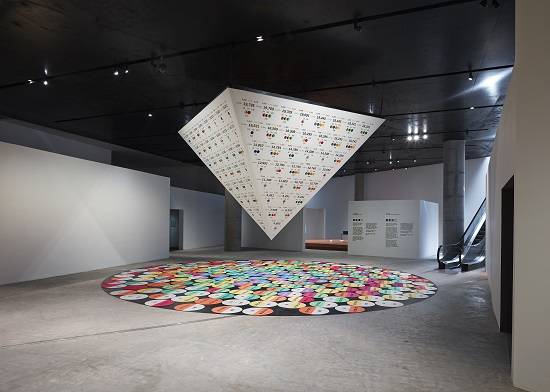 옵티컬레이스, '가족계획'. 혼합 재료, 가변 크기. 2016.(사진=리움미술관)